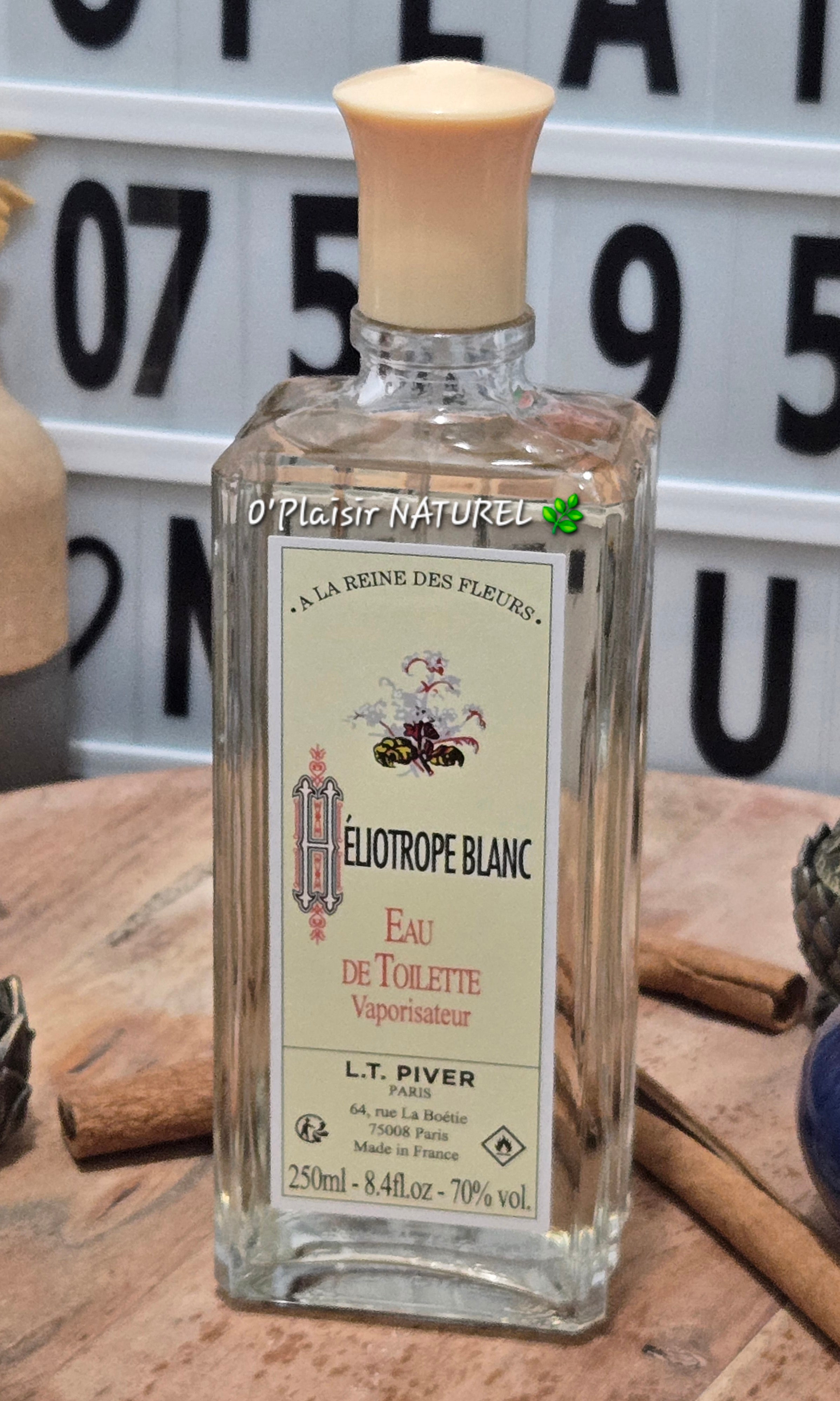 🌼✨ Eau de Toilette Héliotrope Blanc – Vaporisateur 250 ml