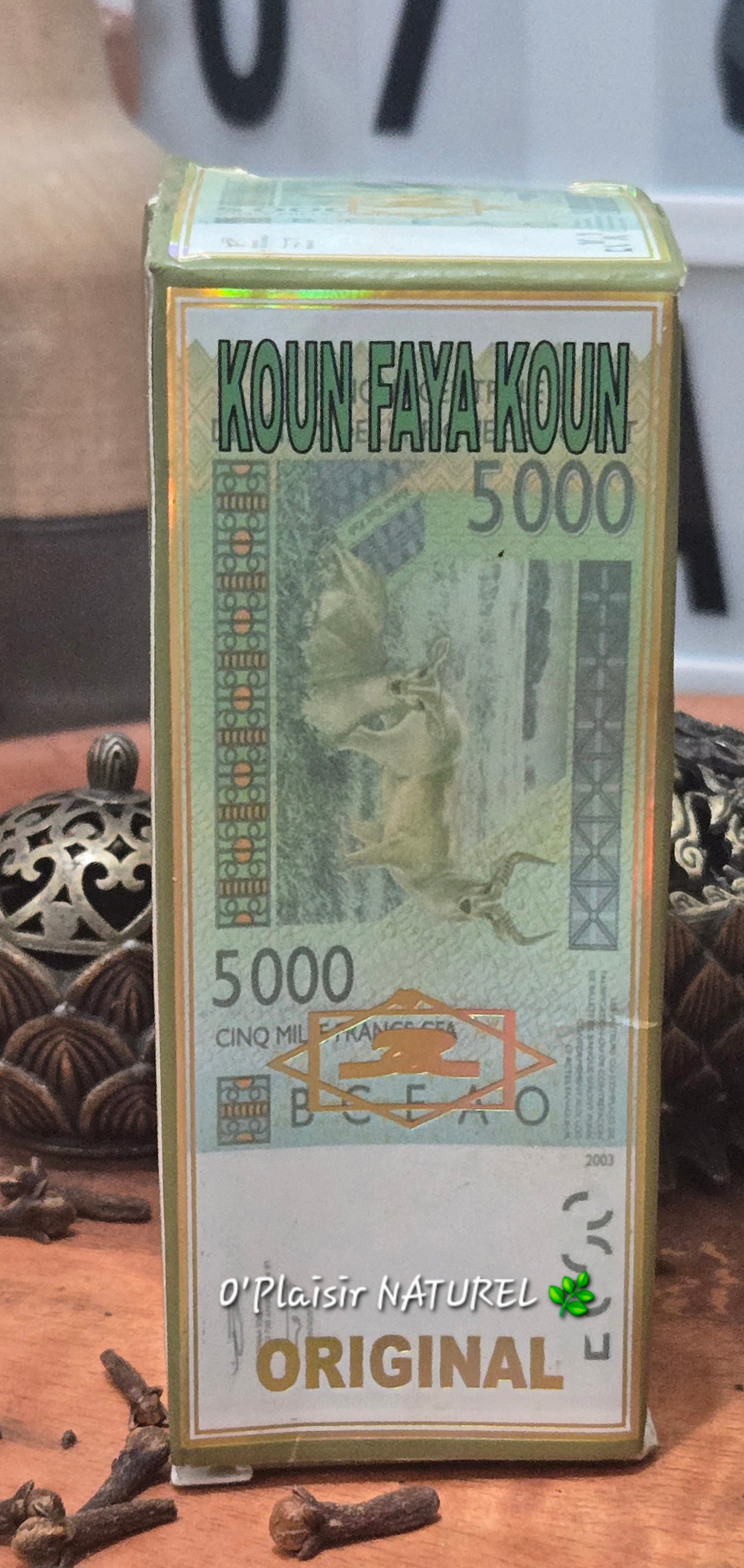 ✨ Huile de Parfum Koun Faya Koun 5000
Abondance • Déblocage • Attraction financière