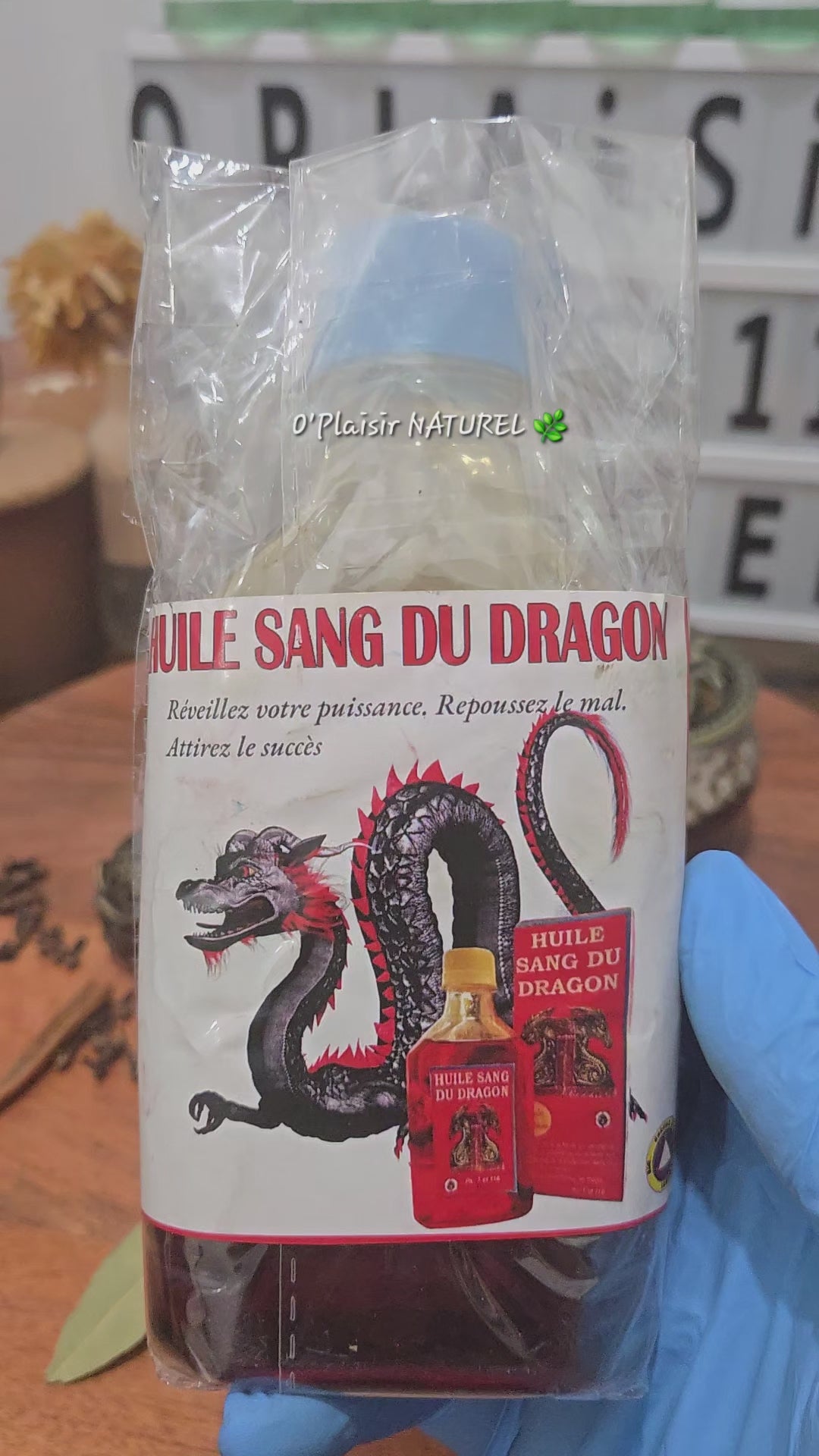 ✨ Huile Sang du Dragon
Protection • Puissance • Succès