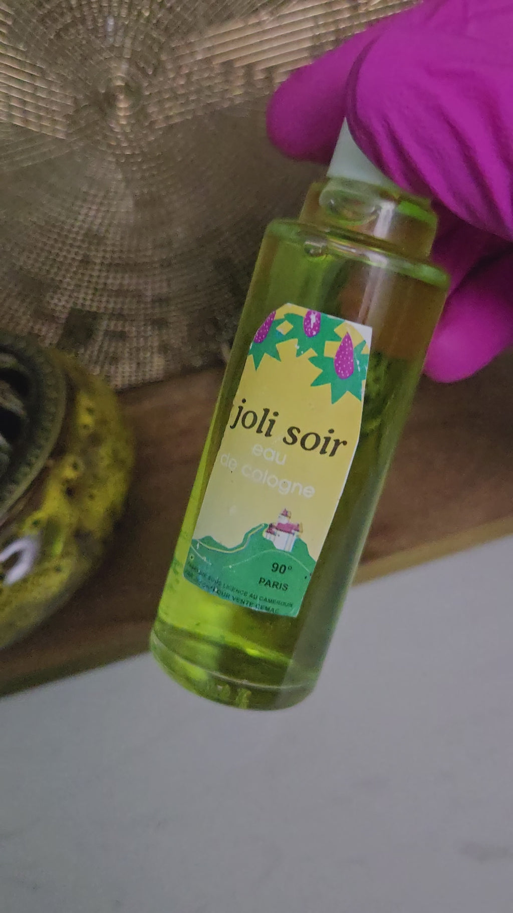 Joli Soir – Eau de Cologne fraîche et spirituelle
Parfum doux pour une soirée apaisée et énergétiquement équilibrée