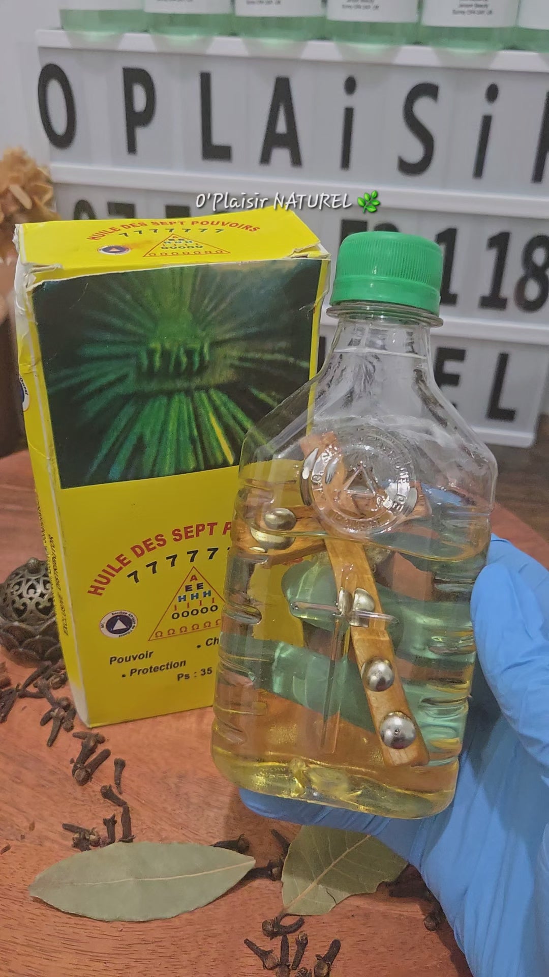 ✨ Huile des Sept Pouvoirs 777
Protection • Chance • Puissance