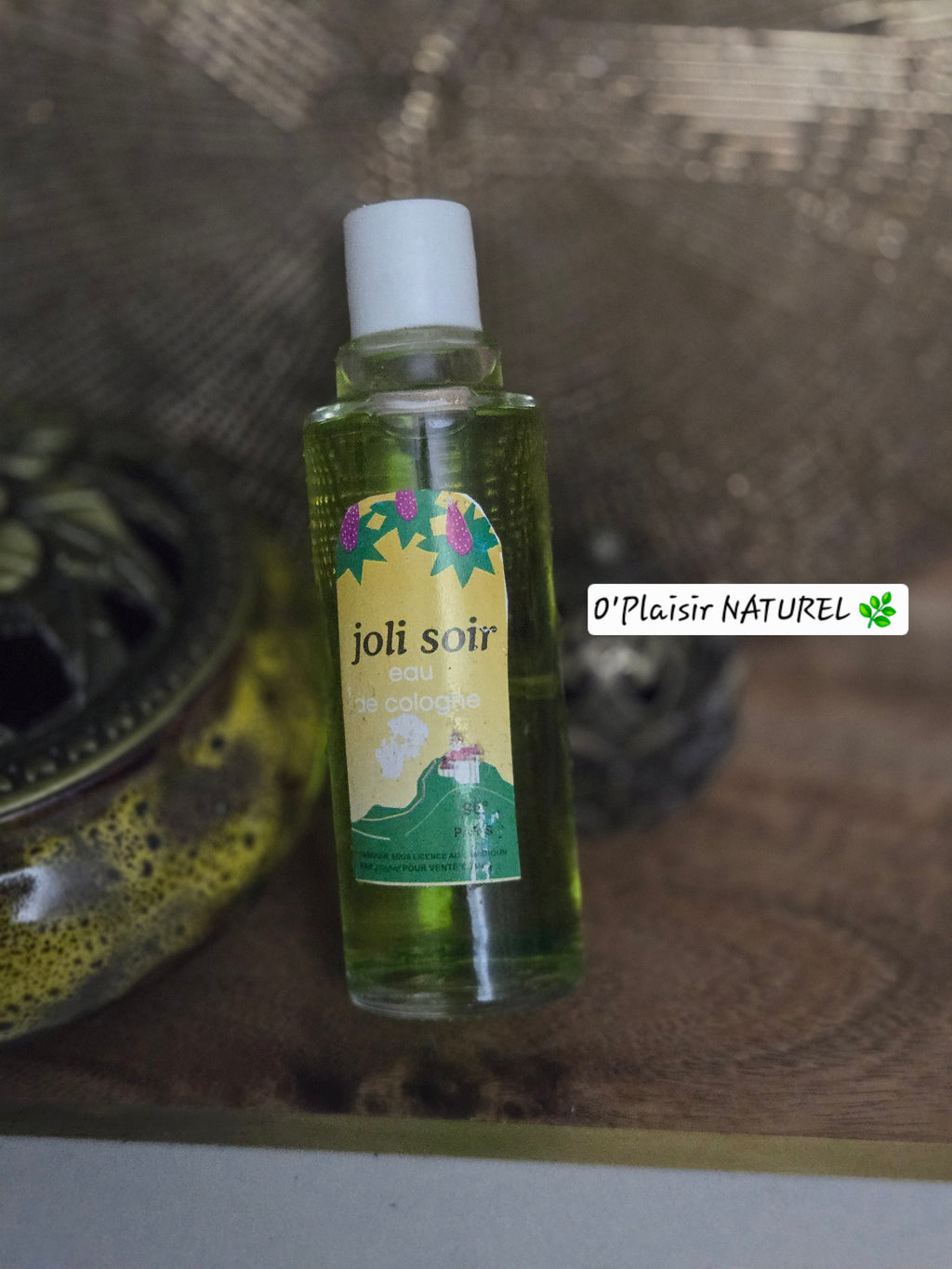 Joli Soir – Eau de Cologne fraîche et spirituelle
Parfum doux pour une soirée apaisée et énergétiquement équilibrée